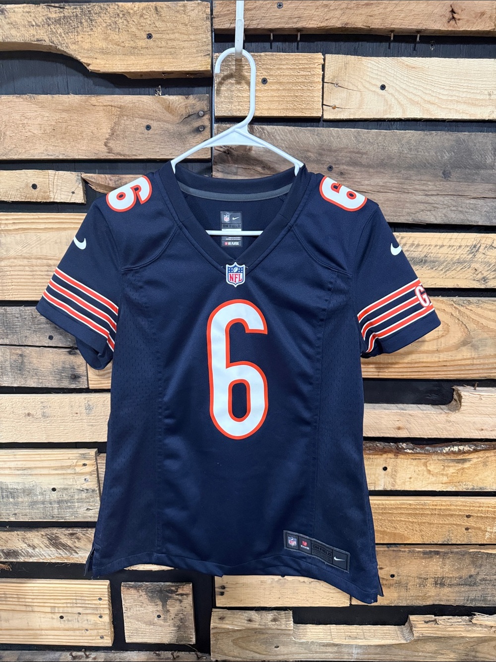 Nike Jay Cutler # 6 Chicago Bears on Field Jersey Women’s size Medium